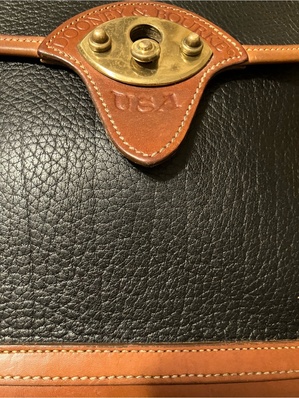 Vintage Dooney and Bourke Large R7 Spectator Crossbody Cavalry Bag - Picture 15 of 16